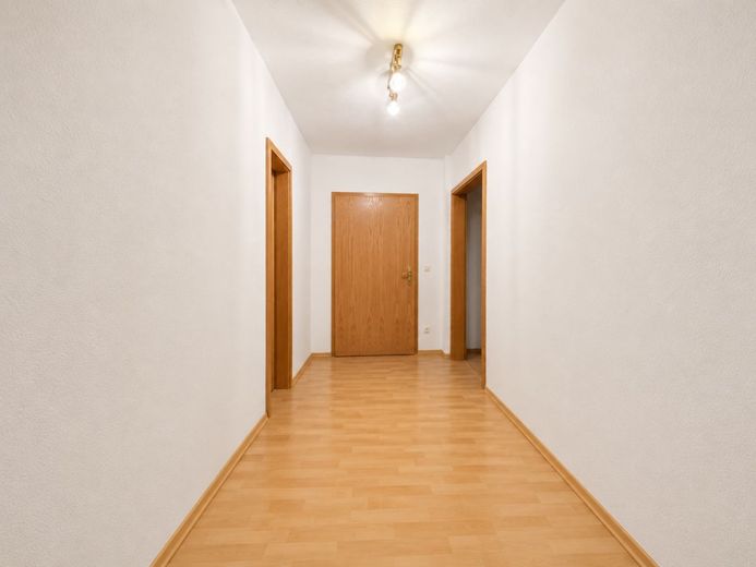FÜR KAPITALANLEGER - GEPFLEGTES INVESTMENT IM SPECKGÜRTEL – Flur