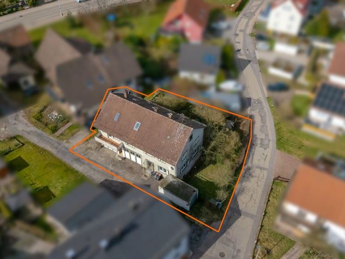 Ein Grundstück voller Möglichkeiten – vom Charakterhaus bis zur Neubebauung – Foto 1