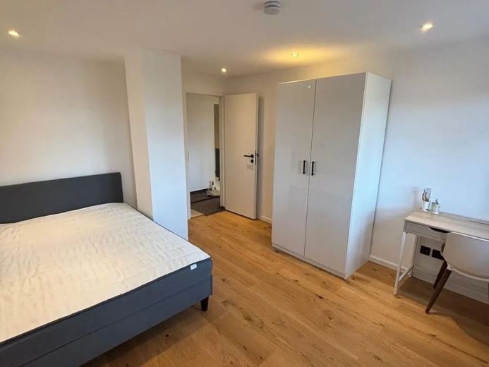 Möbliertes WG-Zimmer ab sofort verfügbar / Stadelheimer Straße 23, München / WE7 / Zi.1 – Foto 1