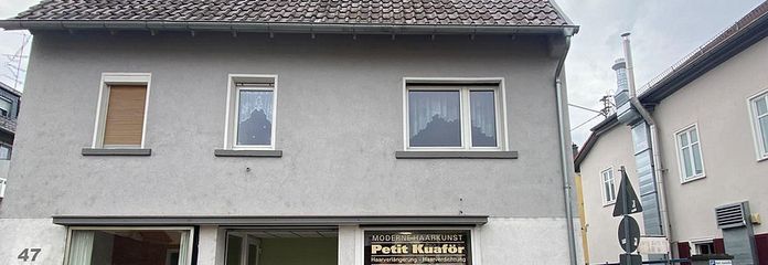 Commercial unit in the center of Zeilsheim for Sale