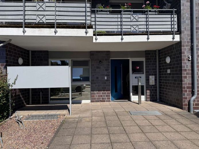 Elten: Kapitalanlage mit Zukunft – Erdgeschosswohnung im Herzen des Ortskerns – Foto 1
