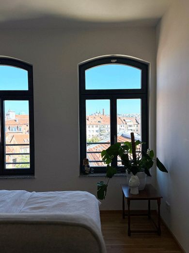 Kernsanierter Klinkerbau: 3 Zimmer, 102 m², Fußbodenheizung, Eichenparkett, Blick Lorenzkirche – Foto 6