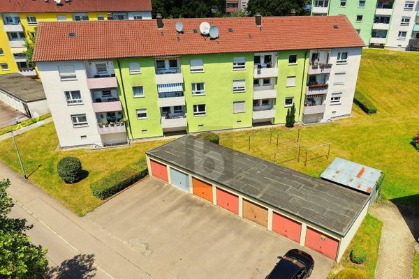 QUIET IN THE GREEN - MODERN & CLOSE TO THE CITY