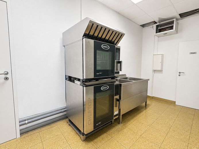 Cafe Ladenlokal zentrale Lage mit Lager/ Büro und Garage/ Nähe HBF – Foto 16