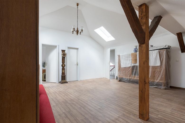 DG Blick zur Eingangstür