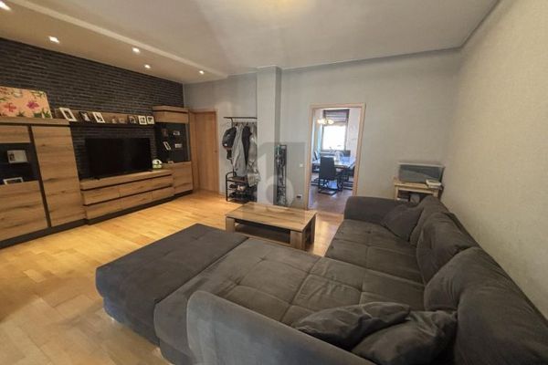 TOP PREIS!, RENOVIERT, MODERN MIT VIEL POTENTIAL