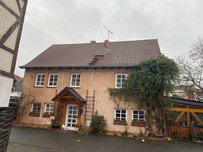 Familienfreundliches, energieeffizientes Wohnhaus mit Holzanbau, PV &amp; Wärmepumpe – Gemünden - 4