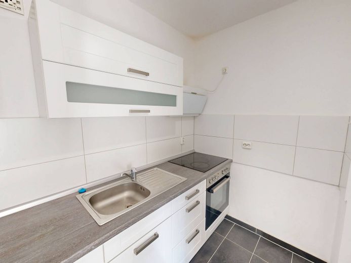 Appartement lumineux de 2 pièces avec BALCON et CUISINE ÉQUIPÉE – Ansicht I: Küche