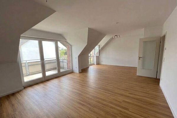 Penthouse-Maisonette der Extraklasse: Wohnen über zwei Ebenen mit 2 Balkonen und Aufzug