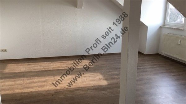 Wohnung mieten - -- Dachgeschoß Duschbad - ruhig schlafen zum Innenhof – 1-27.02.2016 163