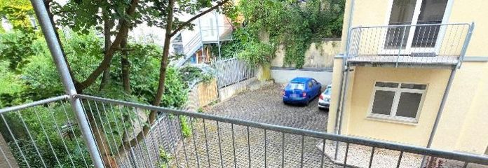 Frisch sanierte 2-Raum-Wohnung mit Balkon