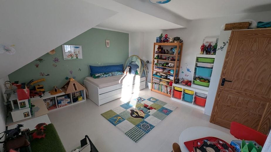 Acogedora vivienda antigua con mucho espacio para la familia y un gran jardín – 2.OG - Kinderzimmer 1