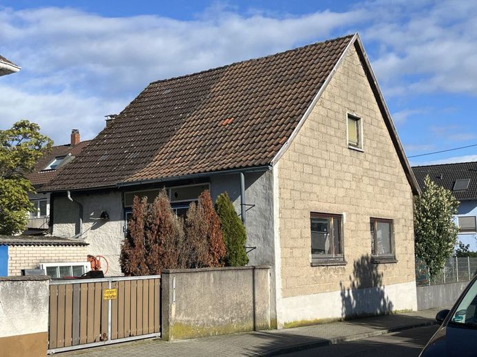 Scheune-Front-SüdansichtUndGarten.jpg