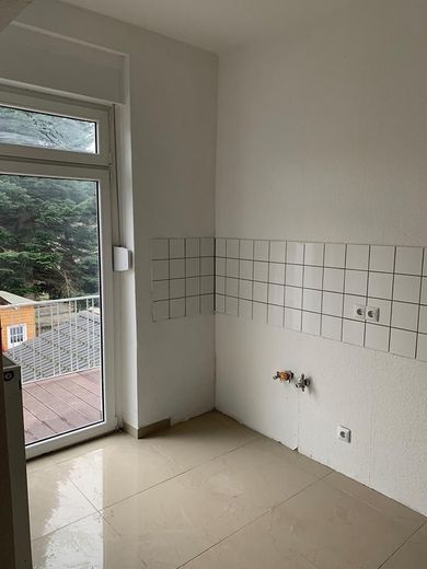 Helle, moderne drei Zimmer, Küche, Diele, Bad 75 m²mit Südbalkon – Foto 7
