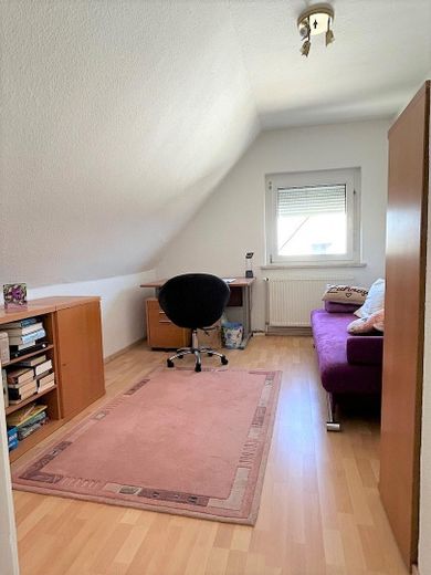 Bez prowizji! Zadbany dom w zabudowie szeregowej w dzielnicy Frohe Zukunft – DG (Kinderzimmer 1)