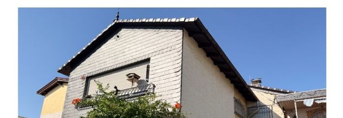 1-2 Generationenhaus mit SONNEN-Garten in RUHIGER Seitenstraße von WEILBACH
