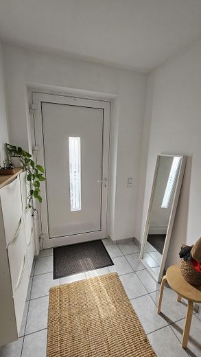Neuwertige Doppelhaushälfte in Geseke direkt von privat – Foto 3