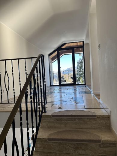 Haus im Grünen mit viel Platz zur verwirklichung ihrer Träume – Obergeschoss Flur