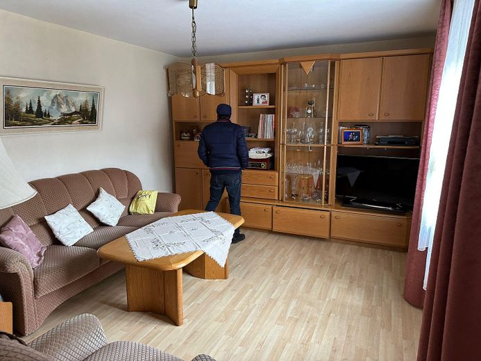 2 Familienhaus – Wohnzimmer UG