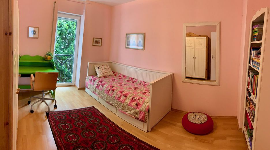 Maison mitoyenne dans une impasse calme à Francfort-Ginnheim – sans commission – Zimmer 2 im Oberbeschoss