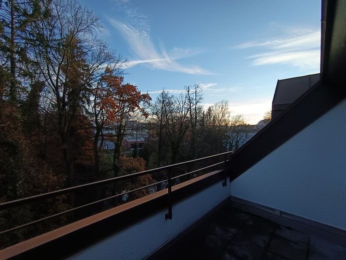 Am Klostergarten: Stadtjuwel in Landshut, Dachgeschoss, absolut ruhig, sonnig, Blick ins Grüne, zentral – Foto 9