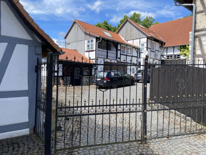 Hofeinfahrt