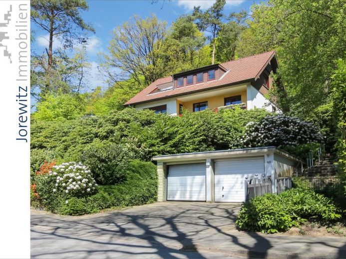Top-Südhanglage in Oerlinghausen – Dreifamilienhaus mit Doppelgarage – Foto 1