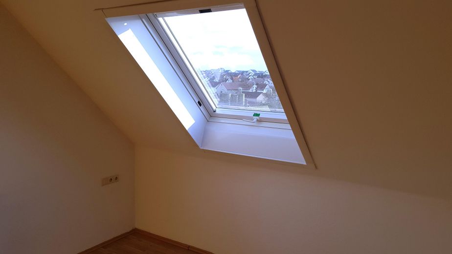 Helle 2 1/2-Zi.-Maisonette Whg. inkl. TG-Platz und zweitem Abstellraum in Kirchberg – फोटो 8