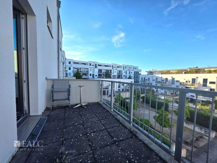 Urbanes Wohnen mit Skylineblick - modernes Wohnen am Frankfurter Riedberg – Nord-Ost-Balkon