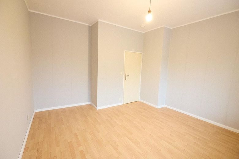 Piso de 3 habitaciones con balcón en buena ubicación, Berlín Norte-Charlottenburg, directamente del propietario – Zimmer 2