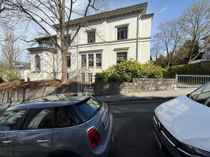 ATIK: Historische Villa Sanssouci - Stilvolle Büroetagen mit Prestige - provisionsfrei – Außenansicht