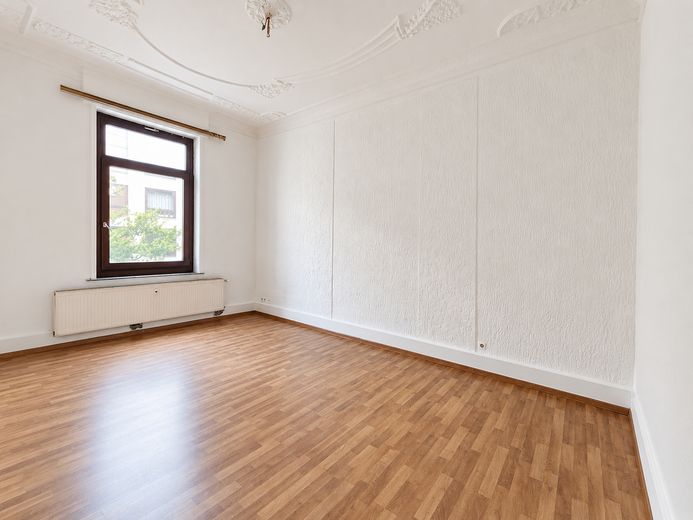 6-kamerappartement met balkon – geschikt voor een gedeeld appartement! -Oudbouw met charme op toplocatie! – Foto 4