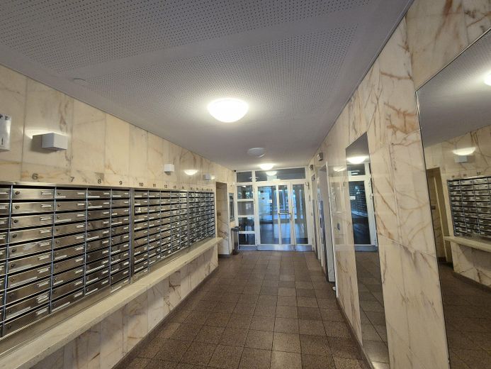 1-Zimmer-ETW als Kapitalanlage oder Eigennutzung direkt neben dem Elbe-Einkaufszentrum (sofort Frei) – Foto 4
