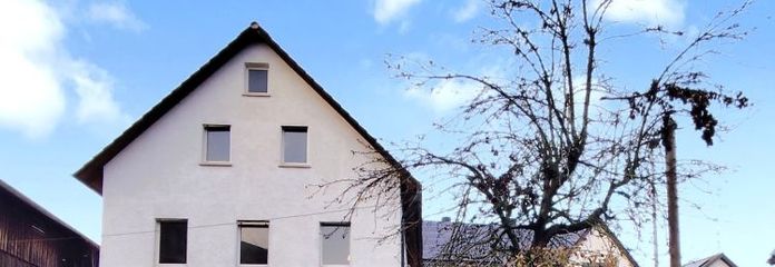 RESERVIERT - Sanierungsbedürftiges Zweifamilienhaus in 95362 Kupferberg!