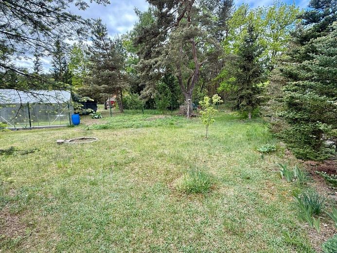 HORN IMMOBILIEN++ Wesenberg a. d. Bundeswasserstraße, gepflegtes RMH mit großem Grundstück und vielen Extras – eigener Garten