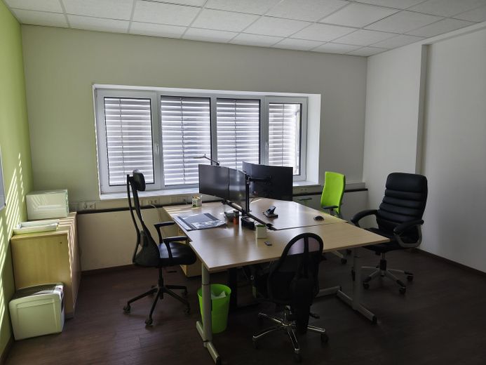 Büro 2 im EG