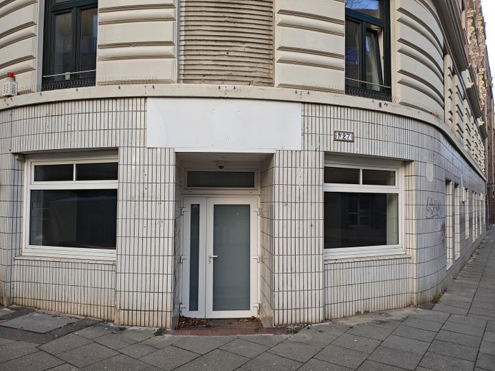 Repräsentative, flexibel nutzbare Gewerbefläche im Komponistenviertel – Eingangsbereich Gewerbefläche
