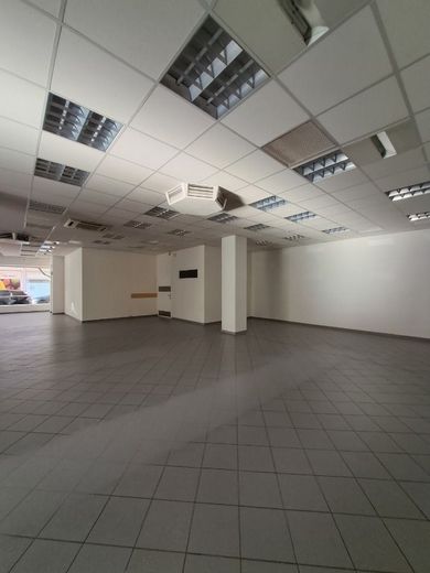 Repräsentatives Ladenlokal/Austellungsraum/Bürofläche in der Innenstadt zu vermieten! – Verkaufsfläche
