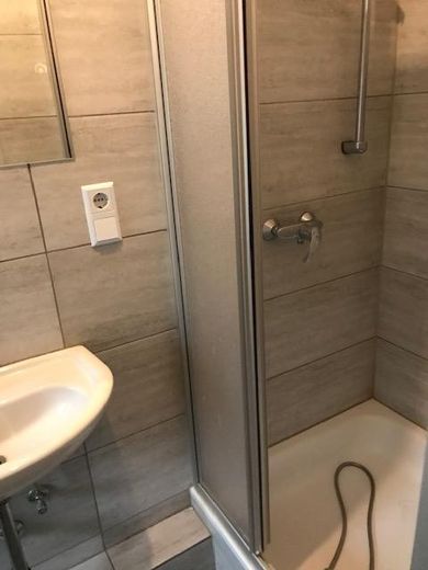 Constitución de piso compartido (3 personas): apartamento de 4,5 habitaciones recién reformado en una ubicación privilegiada – Foto 7
