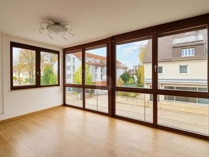 ZENTRALE LAGE MIT TOP-ANBINDUNG – Foto 1