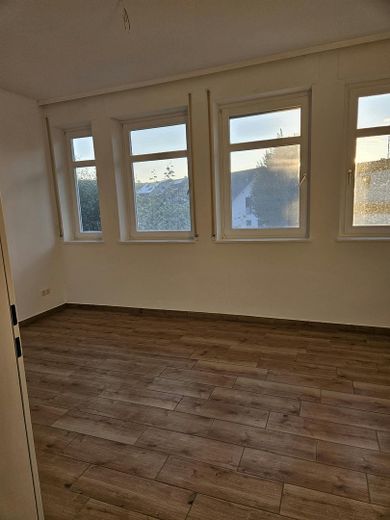 Großzügige Nichtraucherwohnung in Groß-Bieberau – Schlafzimmer 1