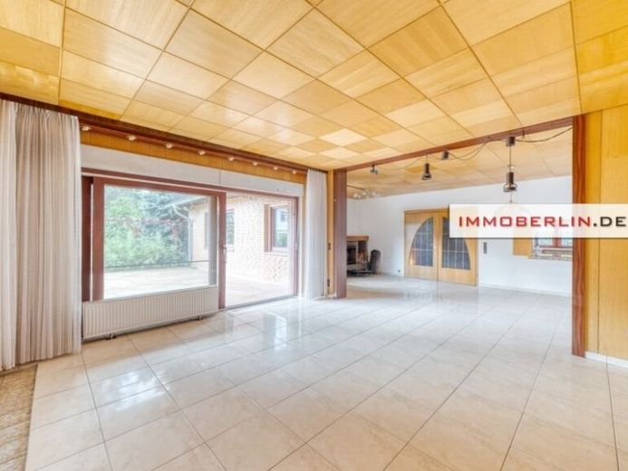 IMMOBERLIN.DE - Großzügiges Einfamilienhaus mit Südwestterrasse zum Gartenparadies – Foto 1