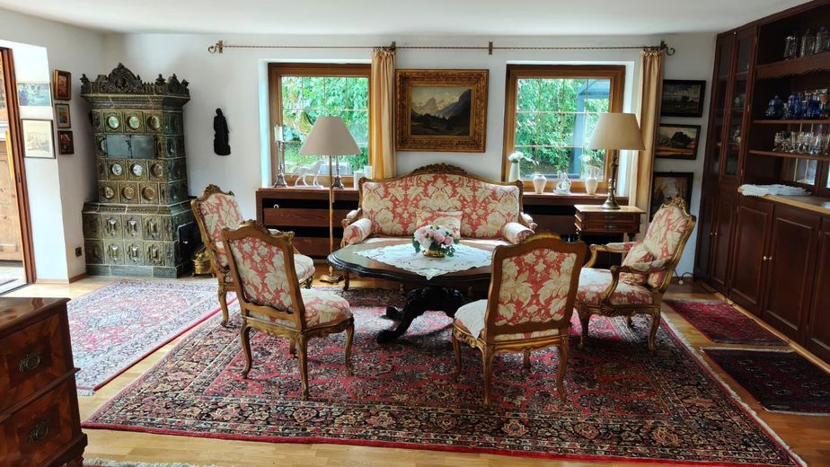 Luxuriöses Loft mit Terrasse und eigenem Garten, ideal für 2 Personen, zentrumsnah – Wohnzimmer