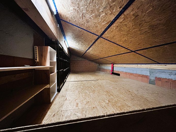 Speicher Wohnung Süd 1.OG