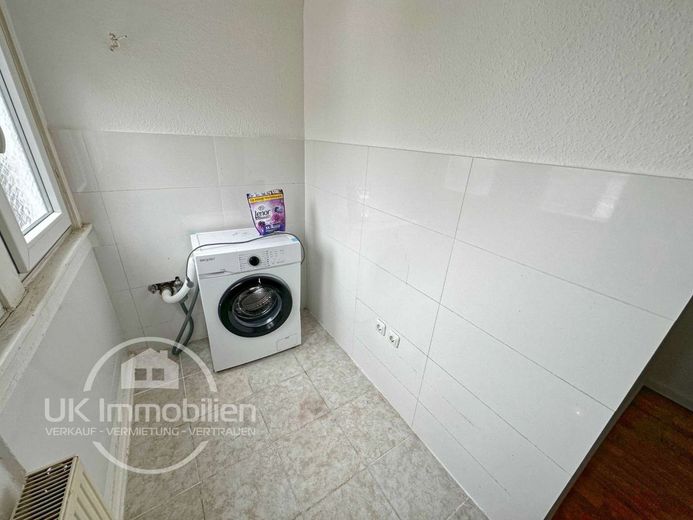 Voll- oder Teilmöbliert, Furnished, passend für 3er WG! Passender Grundriss! – Wohnküche