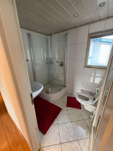 Casa plurifamiliare con molteplici possibilità di utilizzo – Foto 32