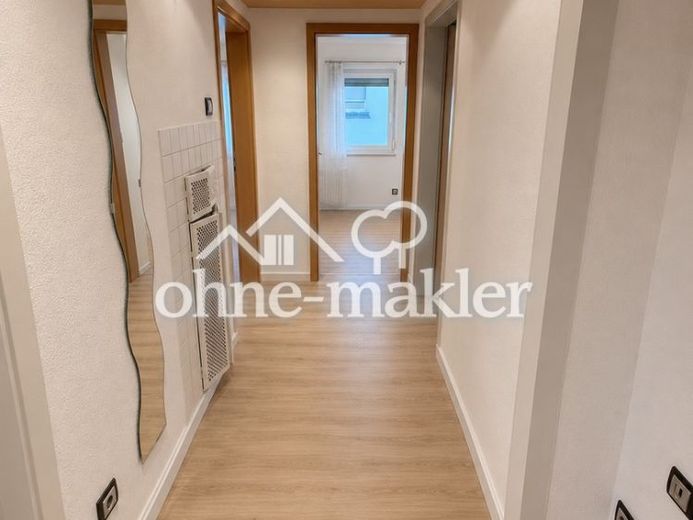 Frisch renovierte 3 Zimmer Wohnung Dachgeschoss nahe Stadtpark zur Erholung für Familen und Paare – फोटो 1