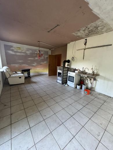 Ehemalige Gärtnerei mit Wohnhaus am Waldrand in Dessau-Kochstedt – Innenansicht Haus