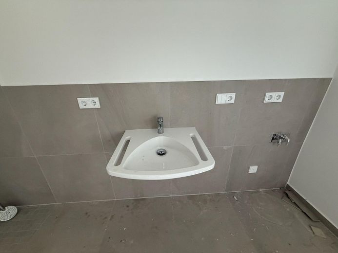 Rollstuhl gerechte Wohnung – Foto 7