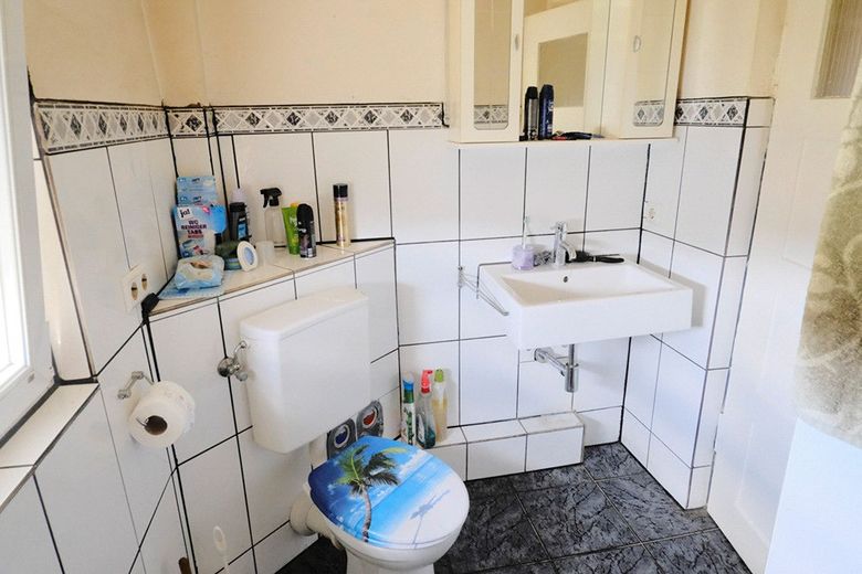 Großzügiges Einfamilienhaus mit viel Platz und Garten – Foto 13